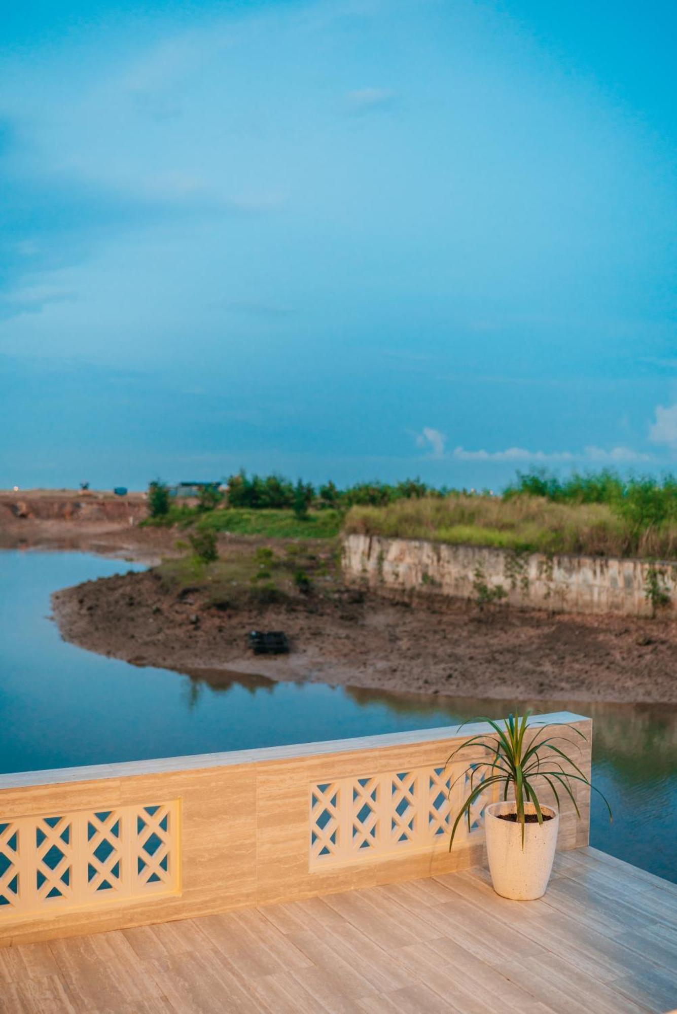 Canoe And Fishing , Free Pickup Villa Batam ภายนอก รูปภาพ